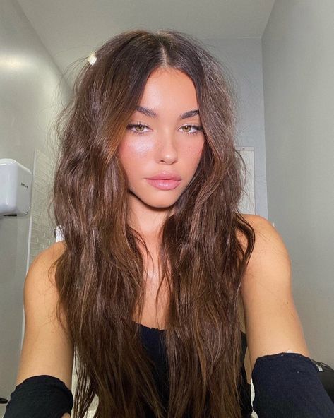 mb archive. on Twitter: "madison beer.… " Madison Beer, Brown Hair, A Woman, Beer, Mirror, Hair, Travel, Instagram