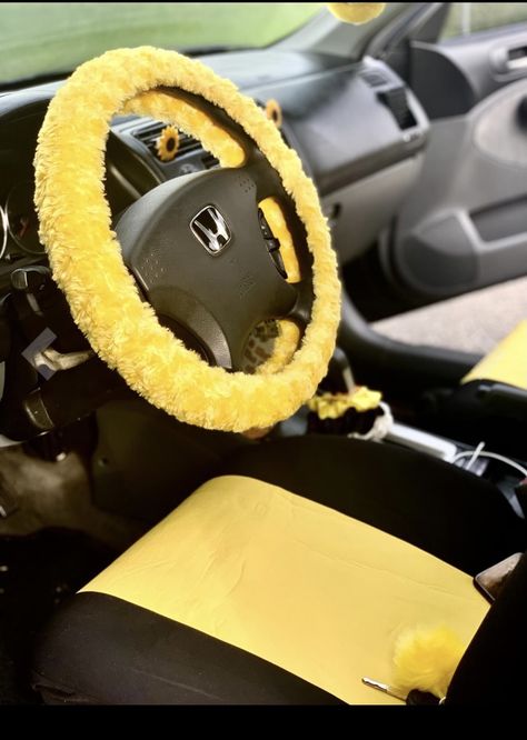 Yellow Car Decorations, Yellow Car Interior Decor, Yellow Car Decor, Yellow Car Accessories, Yellow Car Interior, Dream Car Interior, Cars Essentials, Beetle Aesthetic, Girly Car Decor