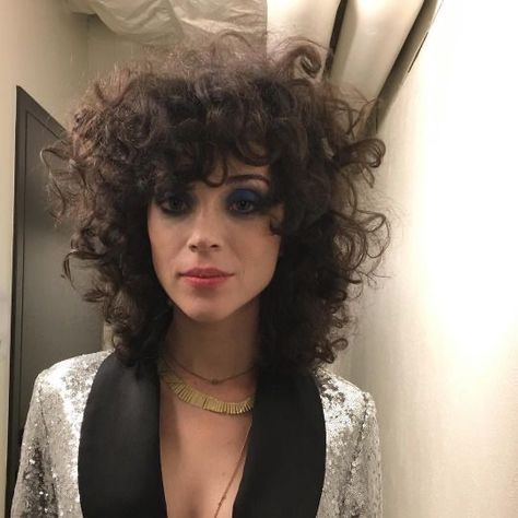 Annie Clark, St Vincent, Curly Hair Inspiration, Curly Hair Cuts, Short Curly Hair, Hair Envy, Grunge Hair, Dream Hair, Pretty Hairstyles