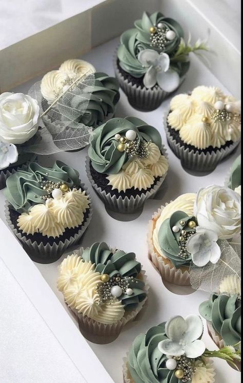 Engagement Party Ideas Sage Green, Green Wedding Cake And Cupcakes, Sage Green Wedding Cupcake Ideas, Sage Green Cupcake Ideas, Green Wedding Cupcakes Ideas, Natural Wedding Cake Rustic, Sage And Blush Cupcakes, Sage Green And Cream Wedding Decorations, Sage Green Birthday Cupcakes