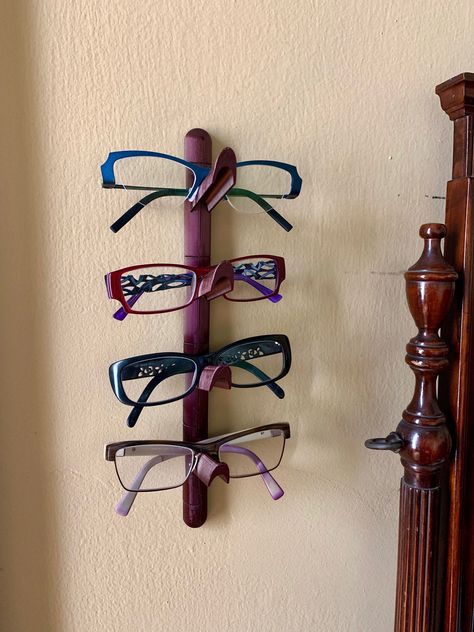 Makes for Expandable Sunglasses / Glasses Holder Wall Mount by jefflouella - Thingiverse Glasses Holder Clay, Clay Classes, Sunglasses Holder, Glasses Holder, Ceramic Ideas, Diy 3d, Sunglass Holder, Clay Ideas, Dry Clay