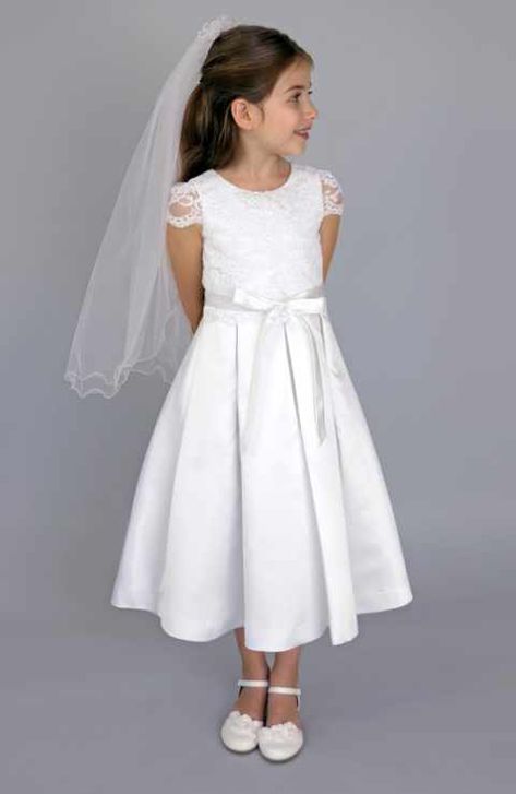 1st Communion Dresses, Comunion Dress, Box Pleat Dress, Girls First Communion Dresses, First Communion Ideas, Big Girl Dresses, Girls Communion Dresses, Holy Communion Dresses, Communion Ideas