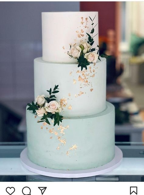 Wedding Cake Green Theme, Lemon Design Cake, Wedding Cake Designs Green, Wedding Cake Green Gold, Blue Green Wedding Cake, Light Green Cake, Mint Green Wedding Cake, Cake Frosting Designs, Mint Wedding Cake