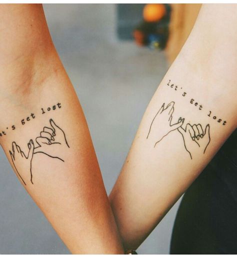 Eternal Love Tattoo, Arm Tattos, Pinky Promise Tattoo, Partner Tattoos, Sister Tattoo Designs, Promise Tattoo, Tattoo Diy, Matching Best Friend Tattoos, Cute Couple Tattoos