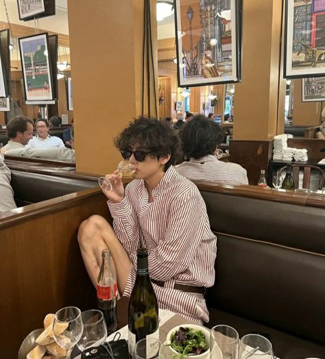 Taehyung at a restaurant Bts, Twitter, Instagram