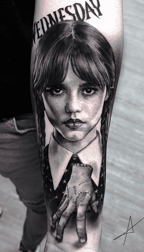 American Horror Story Tattoo, Wednesday Addams Tattoo, Portrait Tattoo Sleeve, Forearm Cover Up Tattoos, Tatuaje Cover Up, Horror Movie Tattoos, Tatuagem Masculina Pequena, Floral Thigh Tattoos, Black White Tattoos