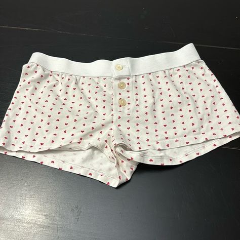 Brandy heart boxers Brady Melville, Heart Boxers, Christmas Sleepover, Brandy Melville Pants, Boy Shorts, Christmas List, Brandy Melville, Shopping Cart, Birthday Wishes