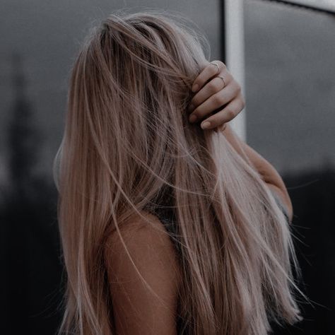 Character Aesthetic Female, Hair Aesthetic Faceless, Rebekah Mikaelson, Blonde Aesthetic, Blonde Hairstyles, Dirty Blonde Hair, Dirty Blonde, Blonde Women, Character Aesthetic