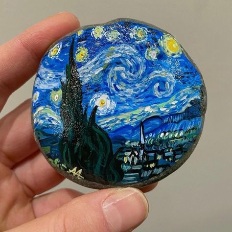 Van Gogh Rock Painting, Immersive Van Gogh, Van Gogh Exhibit, Stone Paint, Painted Vans, Vincent Van Gogh Paintings, Stone Art Painting, Arte Van Gogh, Van Gogh Paintings