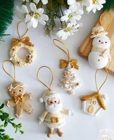 Foam Clay Ornaments, Christmas Decoration Handmade, Christmas Ornaments Polymer Clay, Christmas Polymer Clay Ornaments, Fimo Christmas Decorations, Pasta Flexible Navidad, Clay Crafts Christmas, Polymer Clay Christmas Decorations, Cold Porcelain Ornaments