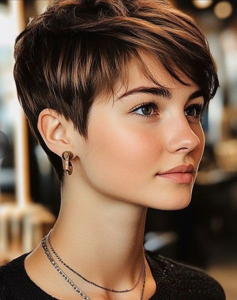 Deep Brunette, Brunette Pixie Cut, Brunette Pixie, Pixie Haircut Ideas, Side Swept Hairstyles, Hairstyle Short, Space Buns, Short Hair Pixie Cuts, Haircut Short