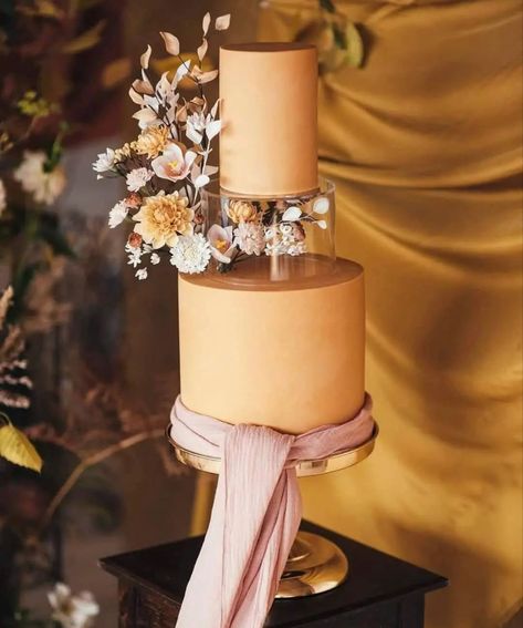 Autumn Wedding Cake, Mustard Wedding, Geode Cake Wedding, Wedding Cake Images, Wedding Cake Display, Wedding Cake Pops, Black Wedding Cakes, Luxury Wedding Cake, Floral Wedding Cakes