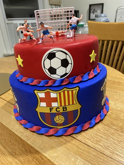 Bolo Do Barcelona, Football Cakes For Boys, Barcelona Cake, Barcelona Party, Soccer Birthday Cakes, Impossible Is Nothing, Fc Barcelona Wallpapers, Barcelona Team, Football Cake