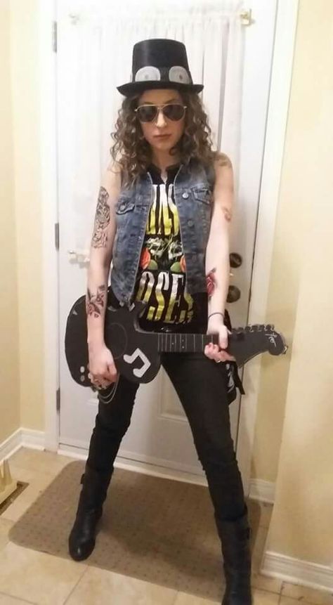 Slash halloween costume #slash #costumes #halloween Slash Halloween Costume, Rockstar Costume Women, Slash Costume, 80s Rocker Costume, Work Costumes, 80s Outfit Ideas, 80s Party Costumes, Nascar Costume, Rockstar Costume