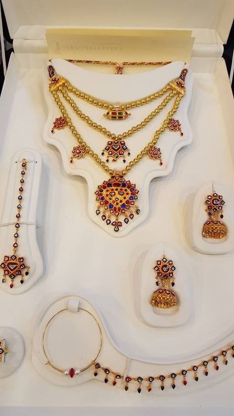 #GoldJewelleryArabic Sindhi Jewellery, Rani Har, Sindhi Culture, Balochi Dresses, Baby Jewelry Gold, Traditional Bridal Jewelry, Bridal Jewellery Inspiration, Antique Silver Jewelry, Jewelry Set Design