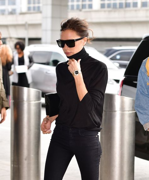 Your Ultimate Guide to the Hottest Sunglasses of 2018 Victoria Beckham Sunglasses, Celebrity Sunglasses, Victoria Beckham Style, Trending Sunglasses, Lovely Clothes, Menswear Inspired, Beauty Routine, Celebrity Fashion, Autumn Fashion Women