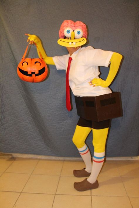 Spongebob Halloween, Spongebob Costume, Spongebob Party, Christmas Comics, Pretty Halloween Costumes, Halloween Arts And Crafts, A Rat, Halloween Inspo, Family Costumes