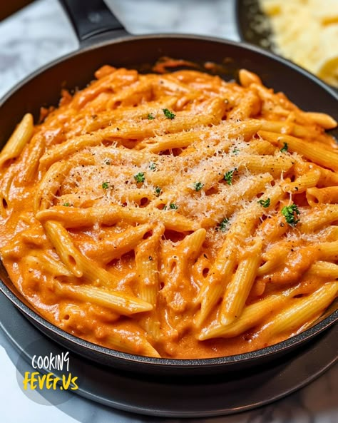 Creamy Tomato Alfredo Sauce Orange Sauce Pasta Recipes, Cherry Tomato Alfredo Pasta, Creamy Tomato Alfredo Sauce, Marinara Cream Sauce, Pasta Dinner Recipes Red Sauce, Alfredo Tomato Sauce Recipe, Orange Tomato Sauce, Alfredo And Tomato Sauce Pasta, How To Make A Creamy Pasta Sauce