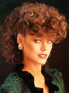 80s Curly Hair, Business Women Hairstyles, 1980 Hairstyles, 80 S Hairstyles, 80's Hairstyle, 1980s Hair, Trendy We Fryzurach, Beyonce Hair, 1980s Women