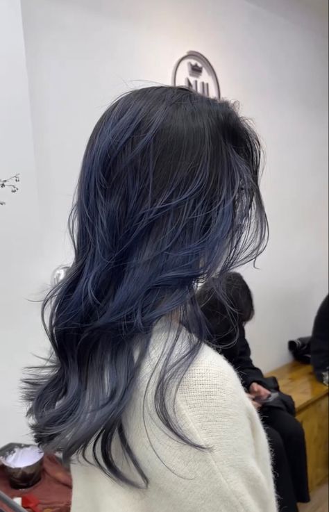 blue hair, blue, hair, long hair Navy Blue Hair Ideas, Hair Dye Ideas Silver, Moonlight Blue Hair, Black Blue Hair Dye, Dark Blue Long Hair, Dark Blue Hair Styles, Black Hair With Dye, Blue Asian Hair, Cool Toned Blue Hair