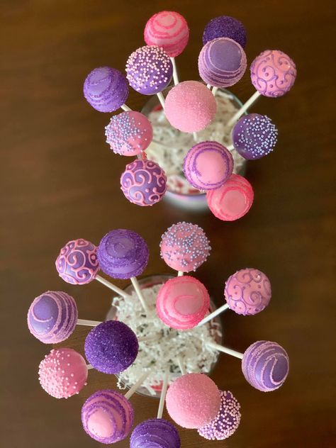 Pink And Purple Cake Pops, Valentine's Snacks, Cake Pop Display, Pink Cake Pops, Cake Pop Displays, Valentines Snacks, Personal Business, Pop Display, Food Board