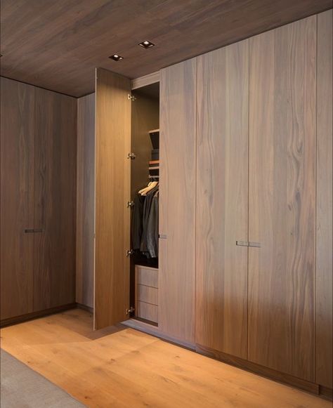 Wooden Wardrobe Design, Aspen House, Wardrobe Door Designs, Small Balcony Design, Conservatory Dining Room, Hallway Designs, Wardrobe Room, Dream Closets, Living Room Shelves