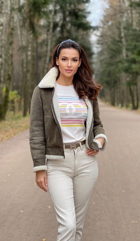 Alena Alena, Alena Khovrina, Beachy Outfits, Womens Business Casual, Russian Fashion, Classy Casual, Endless Love, Casual Winter Outfits, Photo Lab