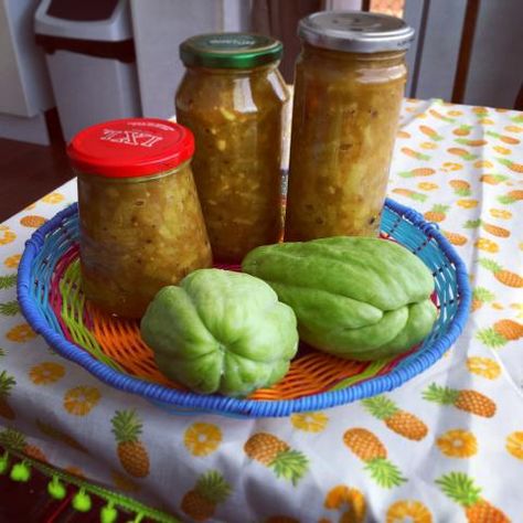 Fabulous with a ploughman's lunch, or just on a sandwich with corned meat. Keeps for about one year in a cool dark place. Choko Recipes, Pickling Veggies, Artichoke Cups, Ploughman's Lunch, Chayote Recipes, Mauritian Food, Chayote Squash, Food Preserving, Mustard Pickles