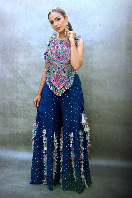 Buy Blue Georgette Embroidered Thread Work Floral Choli And Sharara Set For Women by Payal Singhal Online at Aza Fashions. Dandiya Dress, Navratri Outfits, Garba Outfit, Garba Dress, Navratri Collection, Haldi Outfit, Navratri Dress, Trendy Outfits Indian, Navratri Chaniya Choli