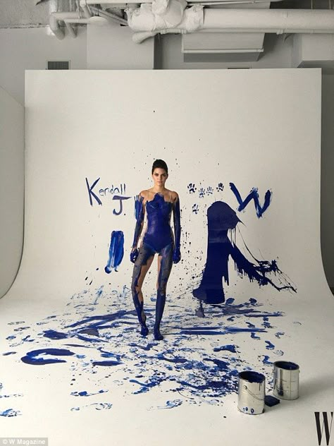 Yves Klein, Photoshoot Concept, Samara, 인물 사진, Blue Paint, Photography Inspo, Body Painting, Kendall Jenner, Artist At Work