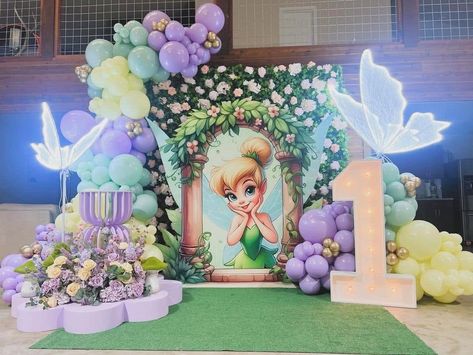 Tinkerbell Backdrop, Tinker Bell Birthday Party Decorations, Tinkerbell Decor, Tinkerbell Birthday Party, Moana Birthday Decorations, Tinkerbell Party Theme, Spiderman Birthday Party Decorations, Princess Decor, Fairy Invitations