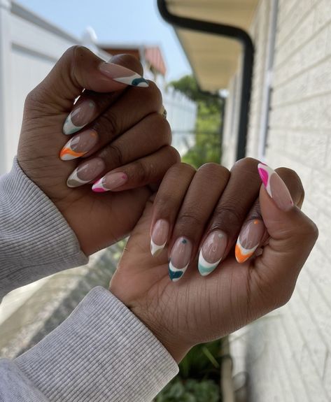 Oval Vacation Nails, Tropical Nail Designs Beach Vacations, Asymmetrical Nails, Tropical Nail Designs, Pink Tip Nails, Classy Acrylic, Art Hacks, Tropical Nails, Dope Nail Designs