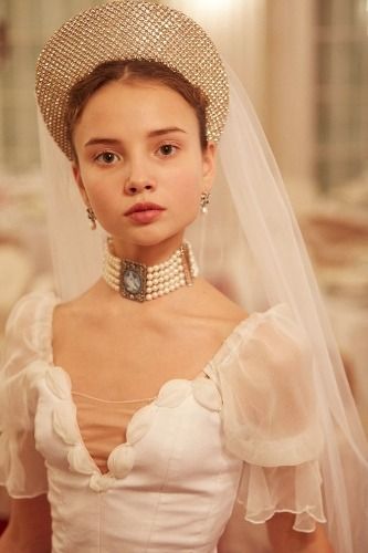 Anastasia Thompson on Axenoff Tiara Ball in Astoria Hotel Anastasia Thompson, Russian Princess, Astoria Hotel, Russian Wedding, Alternate Reality, Holiday Party Fashion, Russian Culture, Summer Inspo, Holiday Party Dresses