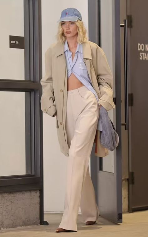 Elsa Hosk Style, Classic Style Outfits, Elsa Hosk, Mommy Style, Cotton Poplin Shirt, Outfit Look, Celebrity Street Style, Neutral Outfit, Style Crush