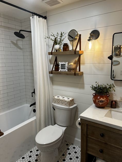 Couples Bathroom Ideas, Couple Bathroom Ideas, Couple Bathroom, Couples Bathroom, Romanticizing School, House Remodeling, Neutral Boho, Dream House Rooms, Boho Room