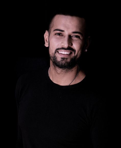 Image may contain: 1 person, beard and closeup Fake Smile For Dp, Exam Dp For Whatsapp, Exam Dp, Leonardo Dicaprio Funny, Instagram Profile Photo, Boyz Dp, Garry Sandhu, Easy Quotes, Amrinder Gill