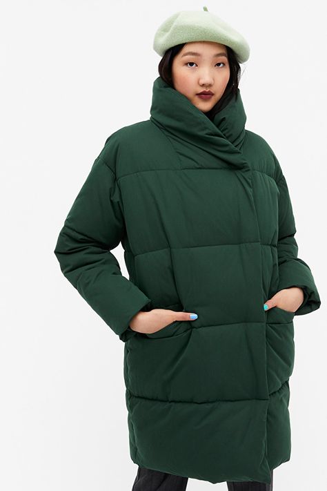 Monki Outfit, Fluffy Puffer Jacket, Green Puffer Jacket Outfit, Dark Green Jacket, Oversized Puffer Coat, Parachute Jacket, Green Puffer Jacket, Puffer Jacket Outfit, Waiting For U