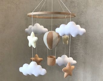 Neutral Nursery Rooms, Boho Mobile, Balloon Mobile, Balloon Clouds, Cloud Mobile, Nursery Decor Neutral, Felt Mobile, Minimalist Baby, Fiesta Baby Shower