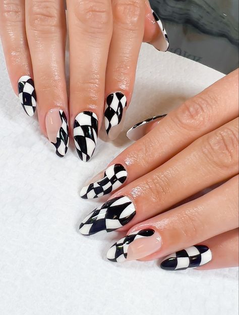 Stars And Checkered Nails, Checkerboard Nail Art, Wavy Checkered Nails, Checker Board Nails Design, Checkered French Tip Nails, Nail Art Checkered, Harlequin Nails, Checkered Flag Nails, Arctic Monkeys Nails