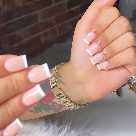 Straight Across French Tip, White Tip Square Nails, Classy Acrylic Nails Square, Short French Tip Acrylic Nails Square, French Square Acrylic Nails, Short Square Acrylic Nails French Tips, French Tip Shorties, Square French Tip Acrylic Nails, French Tip Square Nails