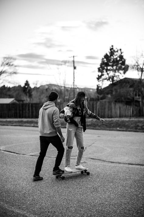 Punk Family, Skateboarding Couples, Couples Photo Shoot Ideas, City Photo Shoot, Skate Bowl, Lakes Photography, Skateboard Park, Lake Photography, Couples Shoot