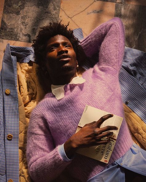 Dark Academia Minecraft, Surnames Ideas, Poc Dark Academia, Adonis Bosso, Ingredients To Avoid, Flaunt Magazine, Natural Hair Shampoo, Black Photography, The Smiths