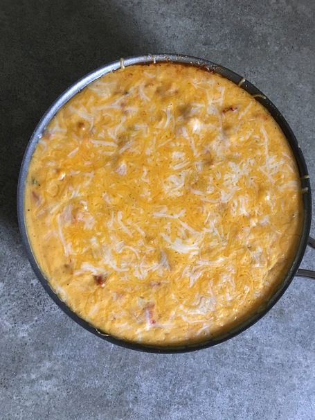 Crawfish Queso Dip, Crawfish Queso, Queso Dip Crockpot, Crawfish Dip, Crawfish Dishes, Doritos Chicken, Crawfish Recipes, Queso Dip Recipes, Crock Pot Dips