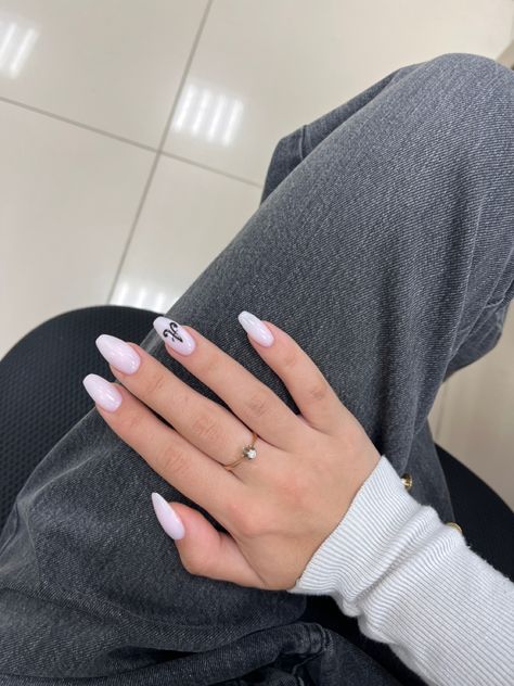 White Nails With Sticker Designs, Acrylics With Initial Nails Short, Nails With His Initials Short, White Nails W Initials, Nails With Bf Initials Almond, Initial Nails Aesthetic, Almond Nails Designs With Initial, Nail Inspo Bf Initial, Nails With Initial On Ring Finger