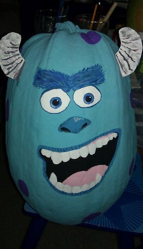 Monsters Inc. Sully Pumpkin, just used some acrylic paint, and cut out the horns from cereal boxes, painted them and hot glued them on. Pumpkin Painting Ideas Sully, Monster Ink Pumpkin Painting, Monster Inc Pumpkin Ideas, Sully Pumpkin Painting, Monsters Inc Pumpkin Painting, Sully Pumpkin, Monsters Inc Pumpkin, Cookie Monster Pumpkin, Disney Pumpkins