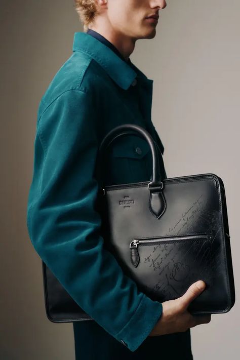 Berluti Berluti Bag, Berluti Menswear, Dominique Jackson, Outfit Homme, Paris Fashion Week Men, Fashion Runway Show, Color Trends Fashion, Spring 2025, Copenhagen Fashion Week