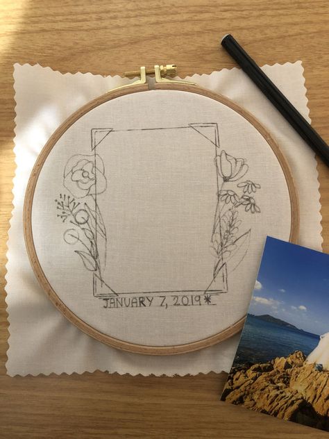 How to Create a Photo Frame Embroidery Keepsake Embroidery Frame Pattern, Embroidery Art Framed, Embroidery With Photo, First Embroidery Project, How To Frame Embroidery, Embrodery Stiching Picture, Embroidered Decor, Embroidery Pillows Diy, Embroidery Frame Design