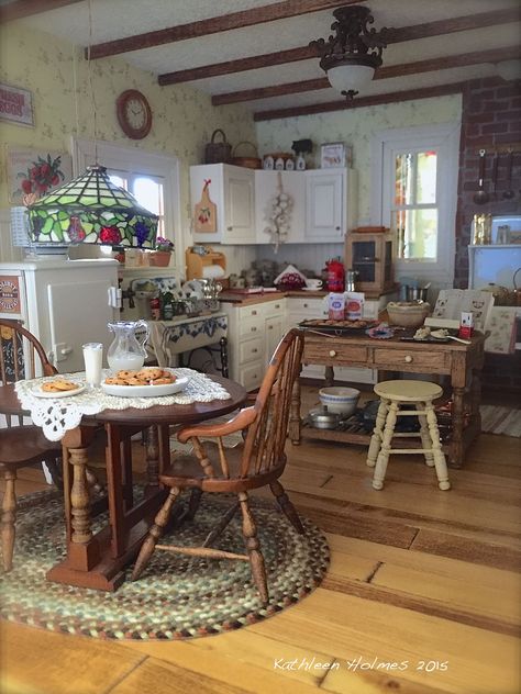 Making chocolate chip cookies in Kathleen Holmes dollhouse kitchen Grandma Chic Kitchen, Goblin Core Kitchen, Dollhouse Kitchen Ideas, Cottagecore Dollhouse, Old Lady House, Grandmacore Kitchen, Dollhouse Aesthetic, Minatures Dollhouse, Fairy Kitchen