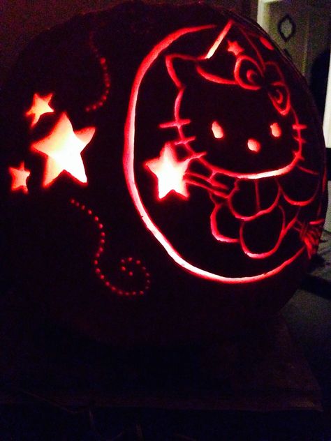 Hello Kitty Witch Pumpkin - by Me (Left View) Hello Kitty Pumpkin Stencil, Halloween Carvings, Pumpkin Inspo, Pumkin Ideas, Pumpkin Carving Stencils Templates, Kitty Pumpkin, Printable Pumpkin Stencils, Hello Kitty Pumpkin, Cute Pumpkin Carving