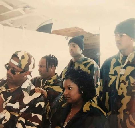 No Limit Family: Mia X, Master P, Mystikal, Silkk The Shocker, C-Murder. 90's Southern Hip-Hop No Limit Records 90s, No Limit Records, Southern Rap, Southern Hip Hop, Southern Aesthetic, Streetwear Photoshoot, Jordan Logo Wallpaper, Hip Hop Classics, Master P